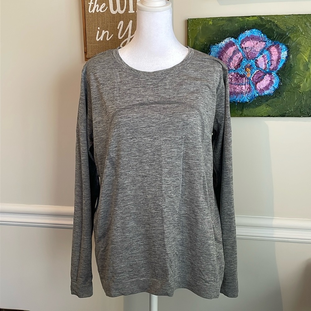 Lululemon EUC Swiftly Breathe Long Sleeve Shirt